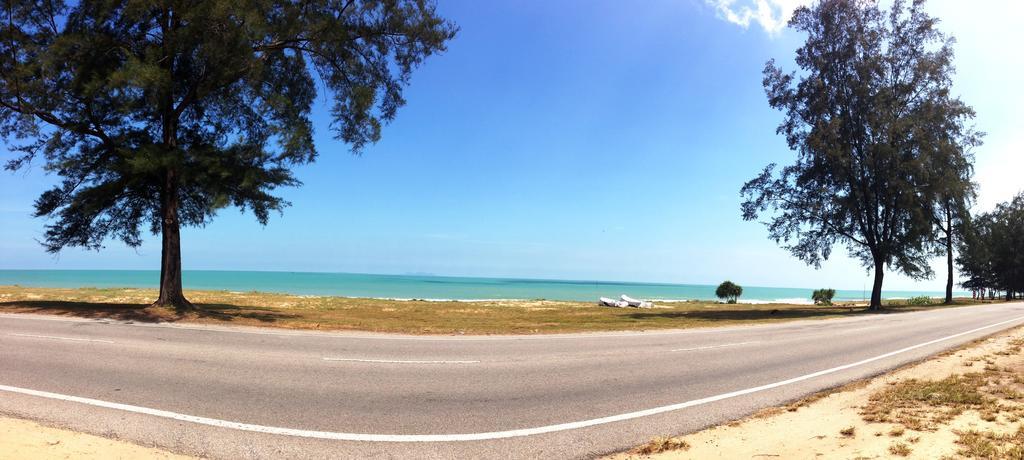 Semarak Beach Inn Dungun Exterior photo
